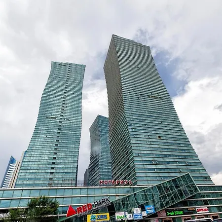 Apartment Severnoye Siyaniye 37 Nur-Sultan  Exterior photo